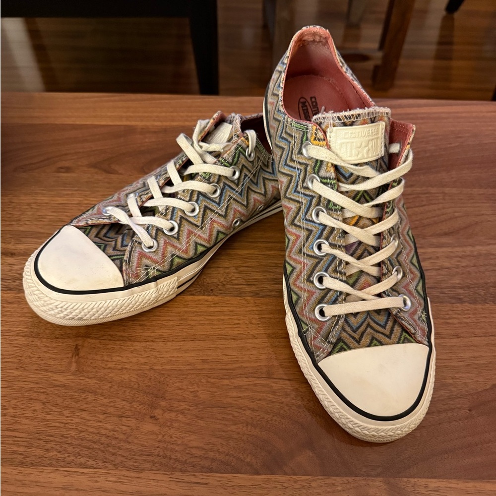 Converse Colorful Zigzag Pattern Sneakers